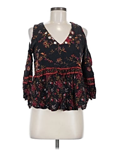 Xhilaration 3/4 Sleeve Blouse (view 1)