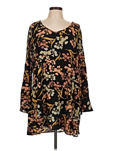 Xhilaration Casual Dress (view 1)