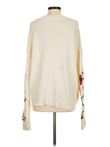 Romeo & Juliet Couture Pullover Sweater (view 2)