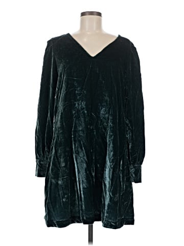 Ann Taylor LOFT Casual Dress (view 1)