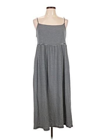 Old Navy Casual Dress (view 1)
