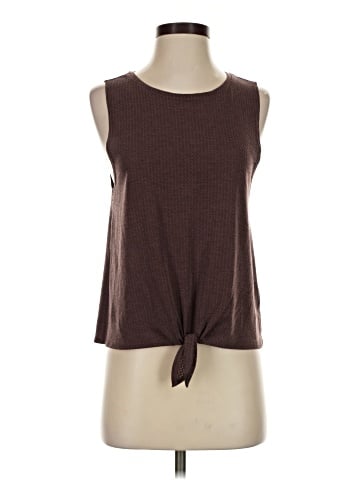 Gap Fit Sleeveless T-Shirt (view 1)