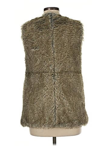 Pull&Bear Faux Fur Vest (view 2)