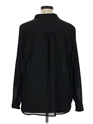 Maurices Long Sleeve Button-Down Shirt (view 2)
