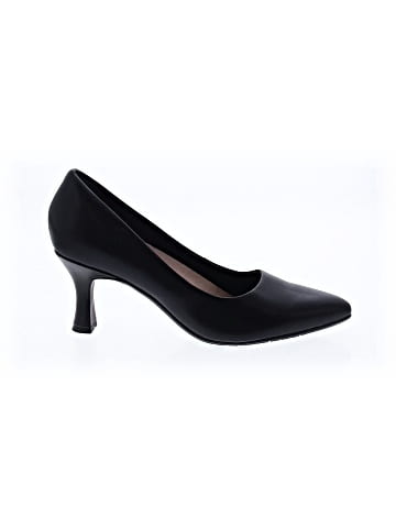Clarks Heels (view 1)