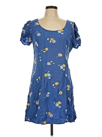 Old Navy Casual Dress (view 1)