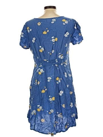 Old Navy Casual Dress (view 2)