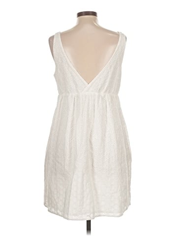 Old Navy Casual Dress (view 2)