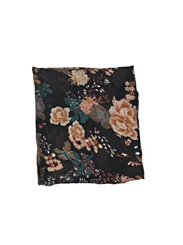 Natasha Scarf (view 2)