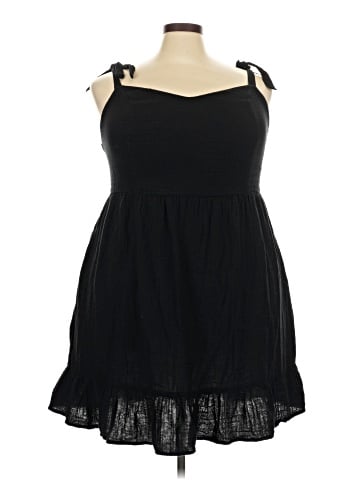 Old Navy Cocktail Dress (view 1)