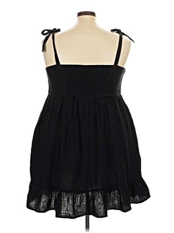 Old Navy Cocktail Dress (view 2)