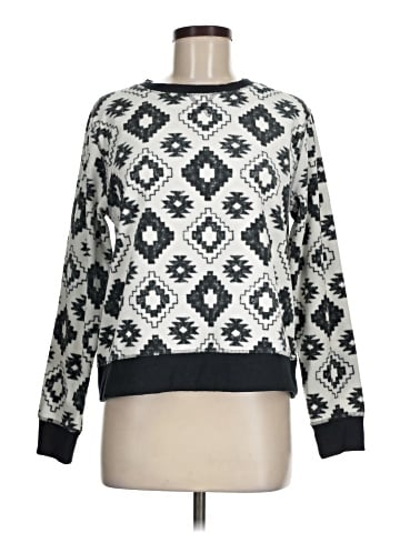 American Eagle Outfitters Pullover Sweater (view 1)