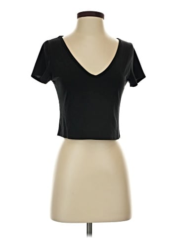 Charlotte Russe Short Sleeve T-Shirt (view 1)