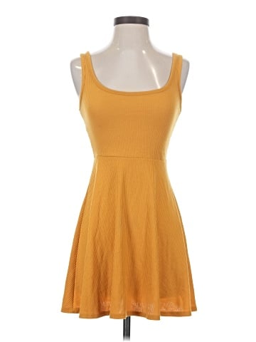 Forever 21 Casual Dress (view 1)