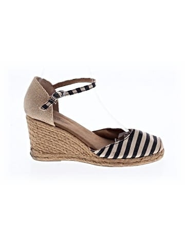 White Mountain Wedges (view 1)