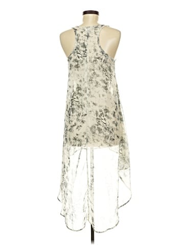 A'gaci Sleeveless Blouse (view 2)