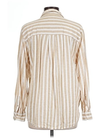 Universal Thread Long Sleeve Button-Down Shirt (view 2)