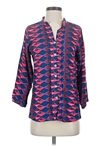 Escapada 3/4 Sleeve Button-Down Shirt (view 1)