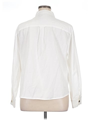 Maurices Long Sleeve Button-Down Shirt (view 2)