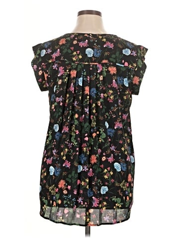 Pleione Short Sleeve Blouse (view 2)