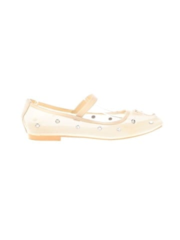 Unbranded Flats (view 1)
