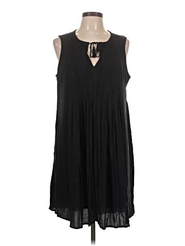 Old Navy Casual Dress (view 1)