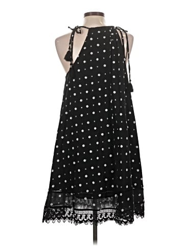 Old Navy Casual Dress (view 2)