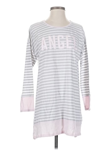 Victoria's Secret 3/4 Sleeve T-Shirt (view 1)
