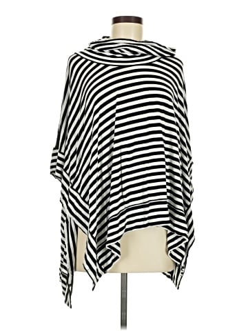 Blue Saks Fifth Avenue 3/4 Sleeve T-Shirt (view 1)