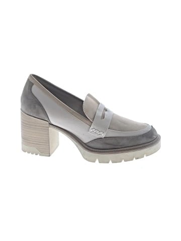 Mia Flats (view 1)