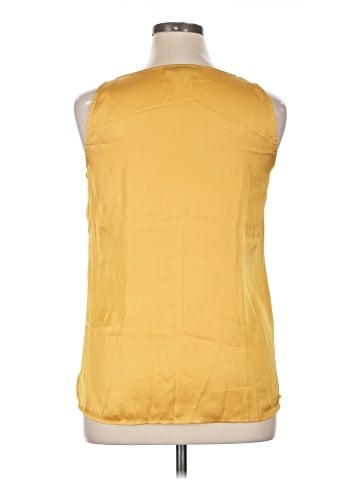 Hayley Matthews Sleeveless Blouse (view 2)