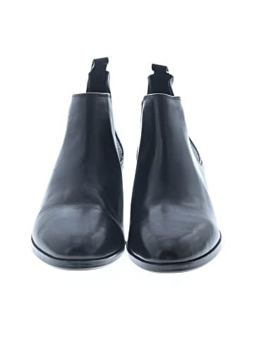 MICHAEL Michael Kors Ankle Boots (view 2)
