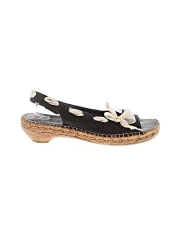 Eric Michael Sandals (view 1)