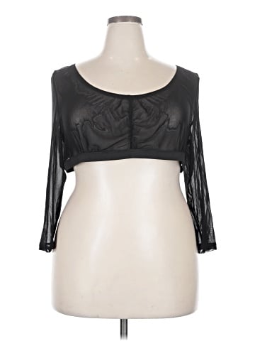 Monroe and Main 3/4 Sleeve Top (view 1)