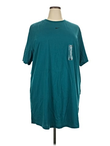 Nike Short Sleeve T-Shirt (view 1)