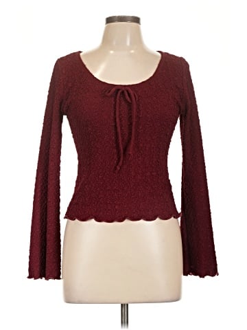Free Kisses Long Sleeve Top (view 1)