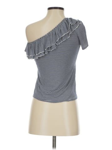 Romeo & Juliet Couture Short Sleeve Top (view 2)