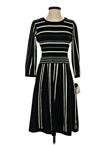 Sandra Darren Casual Dress (view 1)