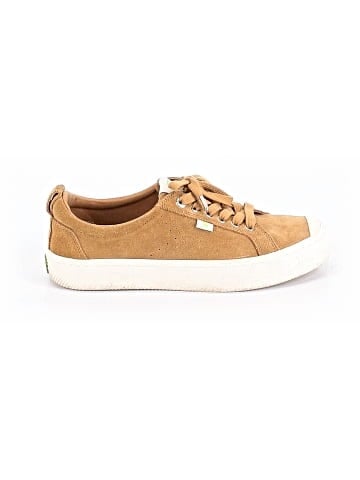 Cariuma Sneakers (view 1)