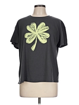 Maurices Short Sleeve T-Shirt (view 1)
