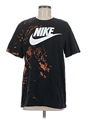 Nike Short Sleeve T-Shirt (view 1)