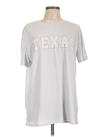 Maurices Short Sleeve T-Shirt (view 1)