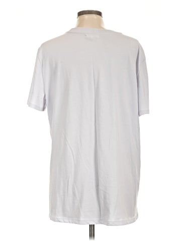 Maurices Short Sleeve T-Shirt (view 2)