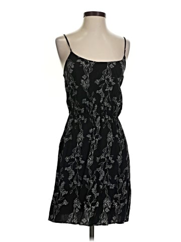 Old Navy Casual Dress (view 1)