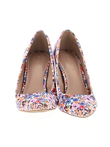 Kelly & Katie Heels (view 2)