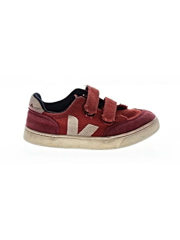VEJA Sneakers (view 1)