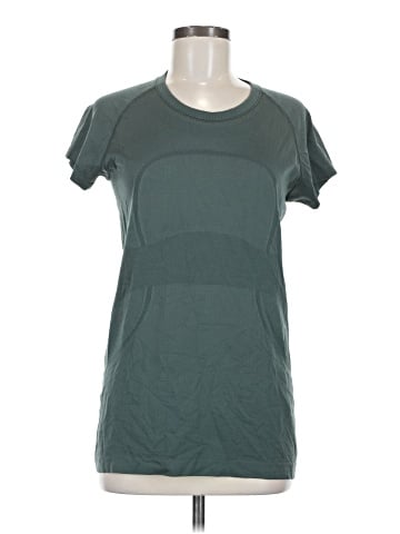 Lululemon Athletica Short Sleeve T-Shirt (view 1)