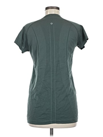 Lululemon Athletica Short Sleeve T-Shirt (view 2)