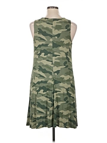 Old Navy Casual Dress (view 2)