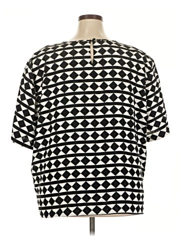 Maggie Barnes Short Sleeve Top (view 2)